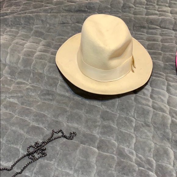 Hat - Picture 1 of 2